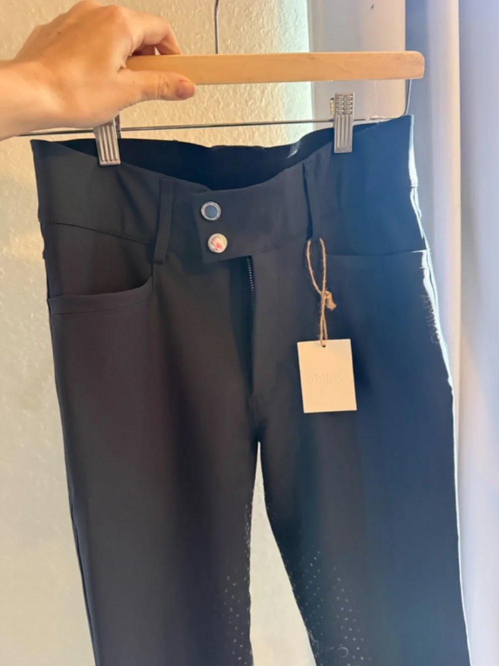 Amiko Riding Breeches - Picture 2 of 6